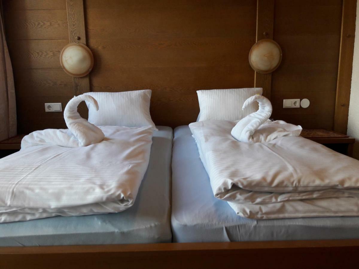 Hotel Reitherhof Райт-бай-Зеефельд Экстерьер фото